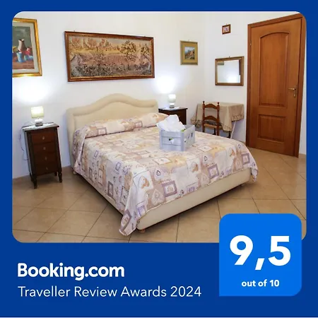 Maria Piddu לינה וארוחת בוקר 3*